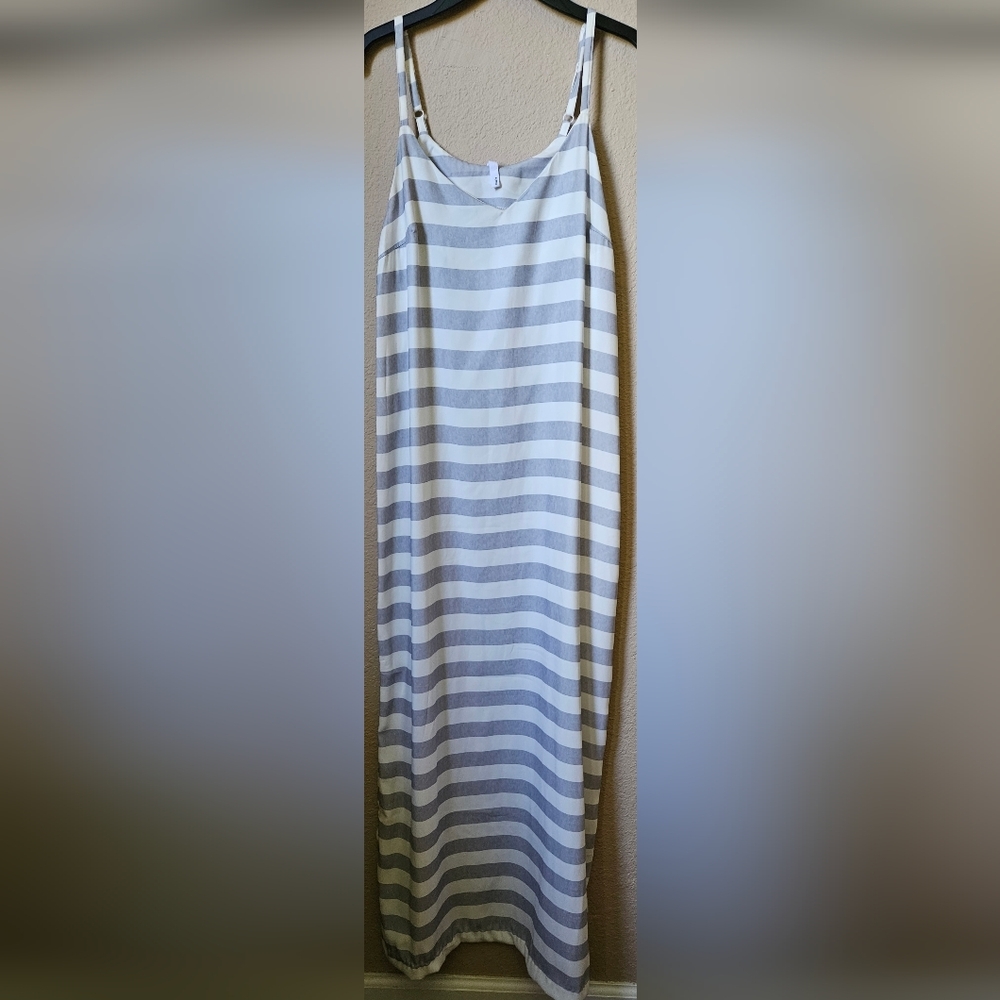 Vintage 90's Staple spagetti strap maxi dress